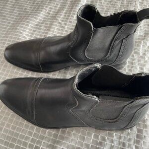 FREE PRESS LEATHER CHELSEA BOOTS SIZE 9